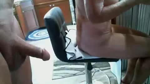 lovingcouple1969 online show from May 7, 2:13 pm