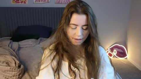 Erika online show from March 2, 1:32 am