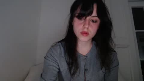 Snapshot of luana789 chatting on October 12, 9:27 pm luana online show from October 12, 9:27 pm