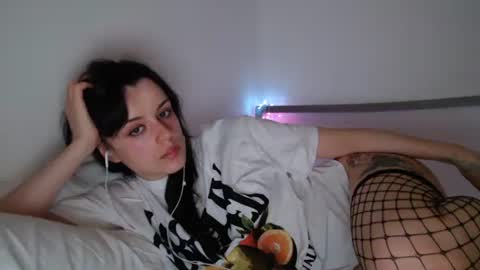 Snapshot of luana789 chatting on September 14, 9:49 pm luana online show from September 14, 9:49 pm