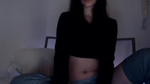 Snapshot of luana789 chatting on January 8, 1:32 am luana online show from January 8, 1:32 am