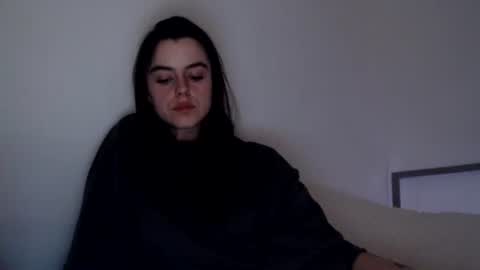 Snapshot of luana789 chatting on January 6, 1:20 am luana online show from January 6, 1:20 am
