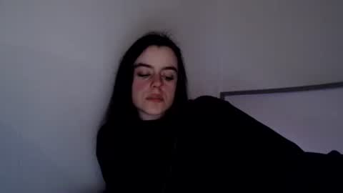 Snapshot of luana789 chatting on January 8, 10:27 pm luana online show from January 8, 10:27 pm