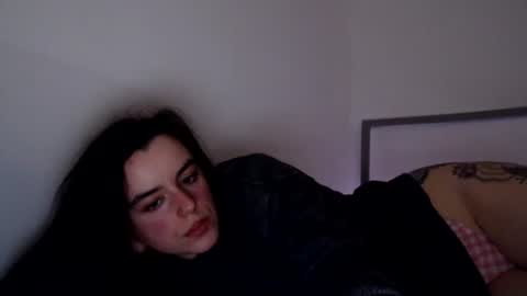 Snapshot of luana789 chatting on February 4, 10:13 pm luana online show from February 4, 10:13 pm