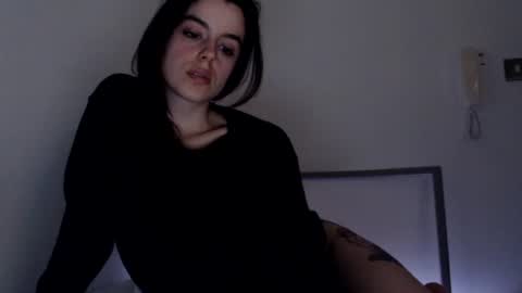 Snapshot of luana789 chatting on January 9, 1:29 am luana online show from January 9, 1:29 am