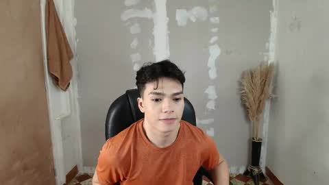 lUAN online show from June 3, 12:19 pm