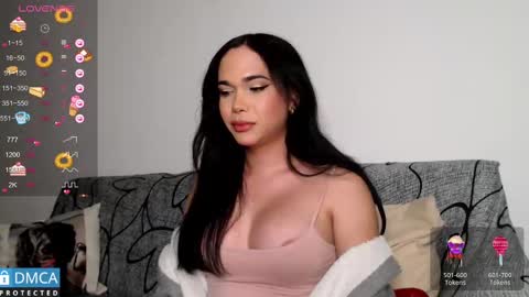 luara_ online show from February 10, 3:21 pm