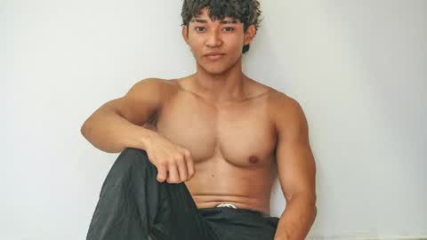 luca_mashle online show from May 25, 5:13 am