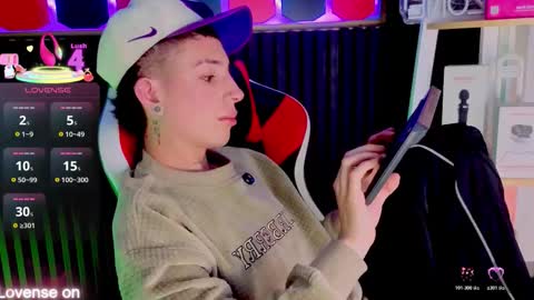 Luca  online show from March 20, 8:58 pm