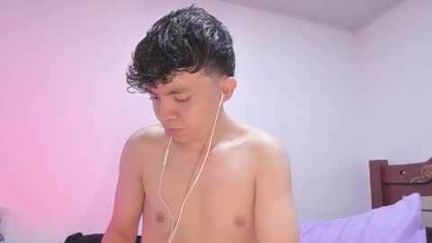 Snapshot of lucaas_king chatting on January 31, 12:18 pm Lukas online show from January 31, 12:18 pm