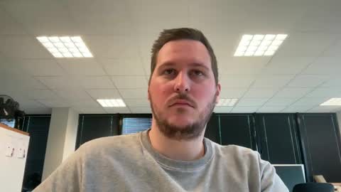 Snapshot of lucas1996_ chatting on February 6, 10:25 am Lucas online show from February 6, 10:25 am