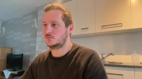 Snapshot of lucas1996_ chatting on January 7, 2:41 pm Lucas online show from January 7, 2:41 pm