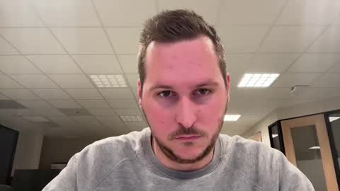 Snapshot of lucas1996_ chatting on December 13, 4:05 pm Lucas online show from December 13, 4:05 pm