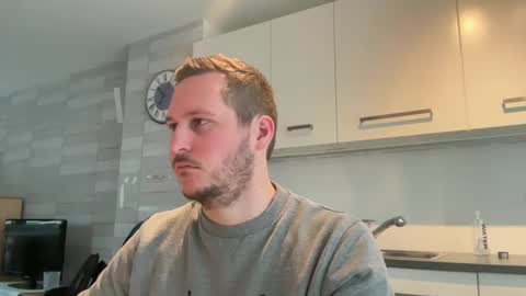 Snapshot of lucas1996_ chatting on January 17, 11:27 am Lucas online show from January 17, 11:27 am