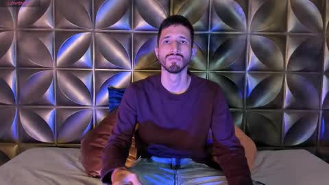 Lucas online show from March 25, 2:40 am