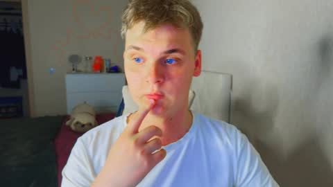 Lucas Gill online show from May 19, 4:25 pm