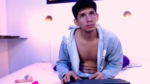 lucas_dream online show from May 23, 12:12 pm