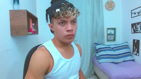 Snapshot of lucas_luxx1 chatting on October 15, 4:19 pm Lucas Luxx online show from October 15, 4:19 pm