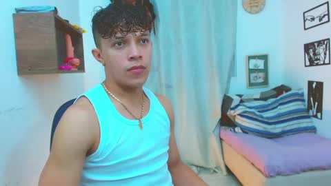 Snapshot of lucas_luxx1 chatting on September 16, 1:02 pm Lucas Luxx online show from September 16, 1:02 pm