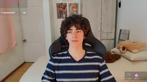 lucas_xo online show from December 16, 4:41 am