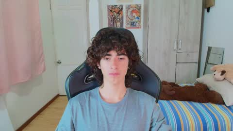 lucas_xo online show from March 13, 1:20 am
