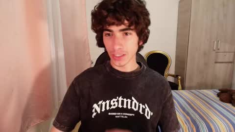 lucas_xo online show from October 7, 5:36 am