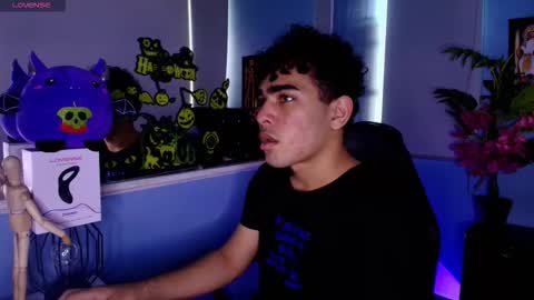 lucascarterr online show from October 13, 8:44 pm