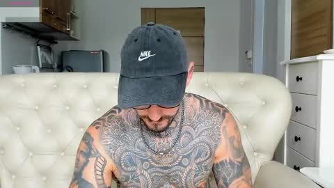 lucasexclusive online show from September 14, 5:21 am