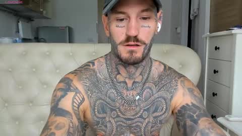 lucasexclusive online show from September 18, 6:17 am