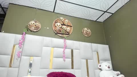 MIA HOT online show from March 5, 12:25 pm