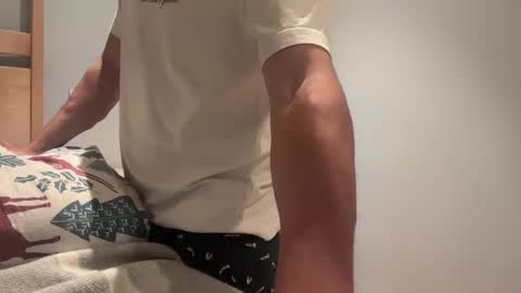 lucca_d123 online show from December 16, 10:10 am