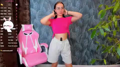 Snapshot of lucettagrant chatting on September 18, 4:55 pm Im Luce online show from September 18, 4:55 pm