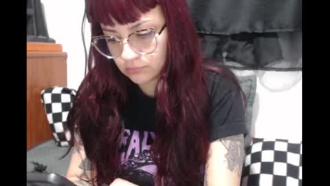 Lulu DCarton online show from May 14, 4:32 am