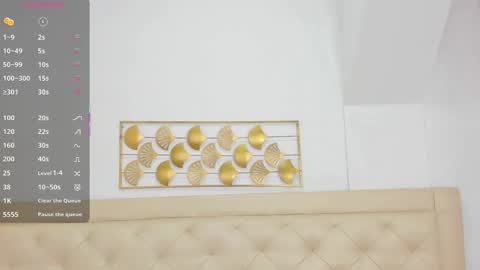 lucia_lorenz online show from December 18, 11:27 am