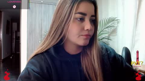 lucia star  online show from February 7, 12:57 am