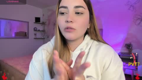 lucia star  online show from February 18, 5:42 am