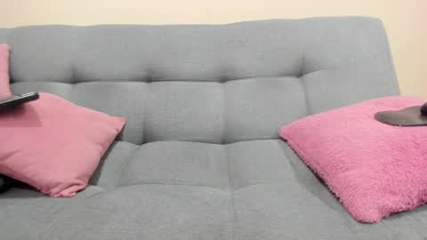 lucia_williamss online show from March 4, 6:26 am