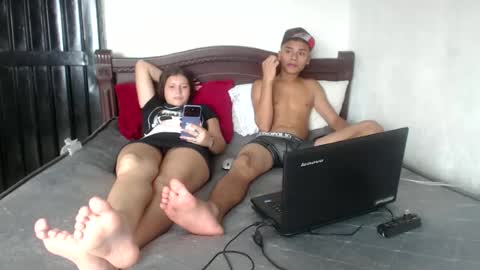 Snapshot of luciana_rober chatting on December 5, 3:01 pm luciana_rober online show from December 5, 3:01 pm