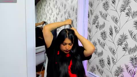 Luciiana online show from January 11, 12:49 am