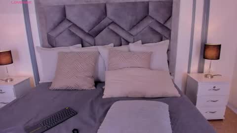    online show from September 27, 12:14 pm