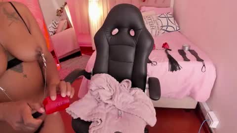     online show from October 30, 9:04 pm