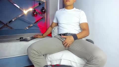 Leo online show from March 16, 11:47 am