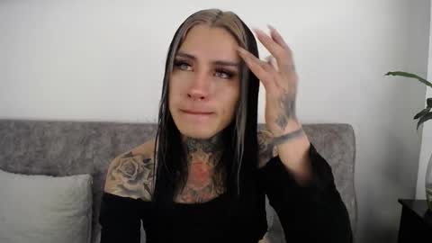 luciiana online show from March 10, 2:43 pm