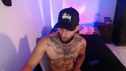 luciifer_hills online show from November 28, 4:25 pm