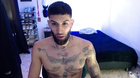 luciifer_hills online show from January 1, 3:03 pm