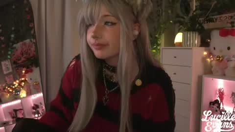Lucy UwU online show from August 8, 10:20 pm