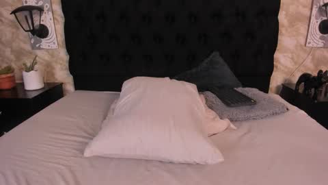 Lucio online show from October 13, 1:24 pm