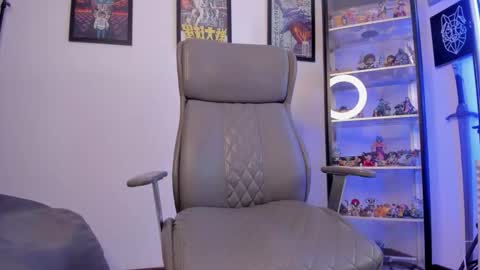 Snapshot of luck_spartans chatting on September 30, 6:18 pm Luck online show from September 30, 6:18 pm