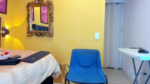 luckk_ online show from May 29, 5:27 am