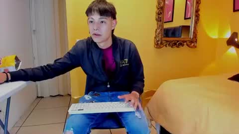 luckk_ online show from July 7, 6:04 am